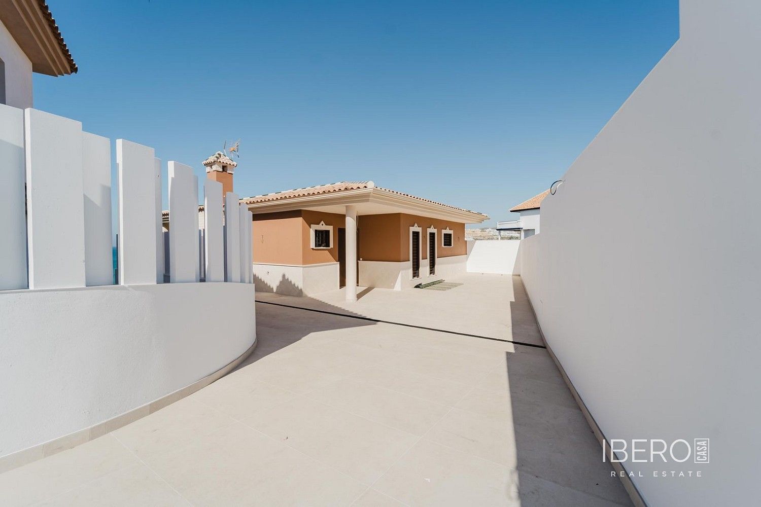 Prodej rodinný dům - La Cala, ES, 324 m² - 5