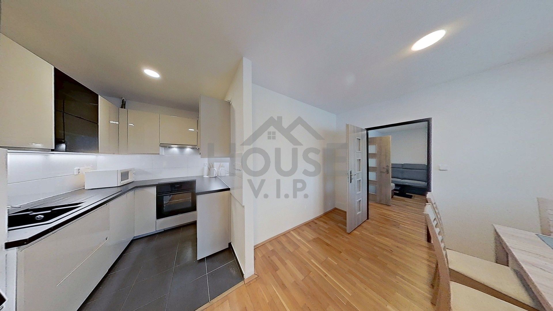 3+kk, U silnice, Praha, 64 m²