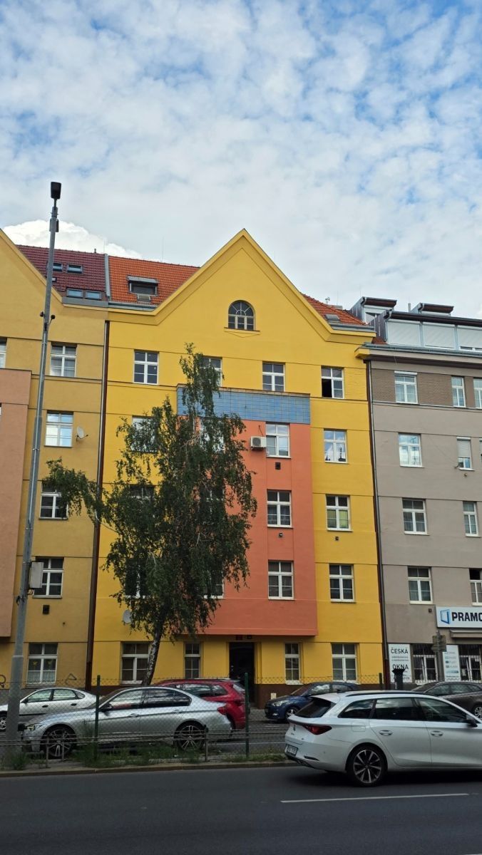 2+kk, 5. května, Praha - Nusle, 40 m² - 1