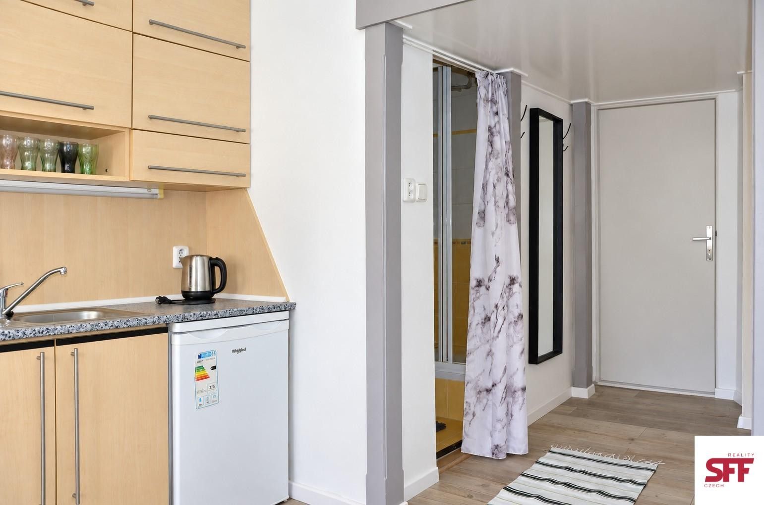 Byt 1+kk · 17 m² · Na bojišti, Praha - 3
