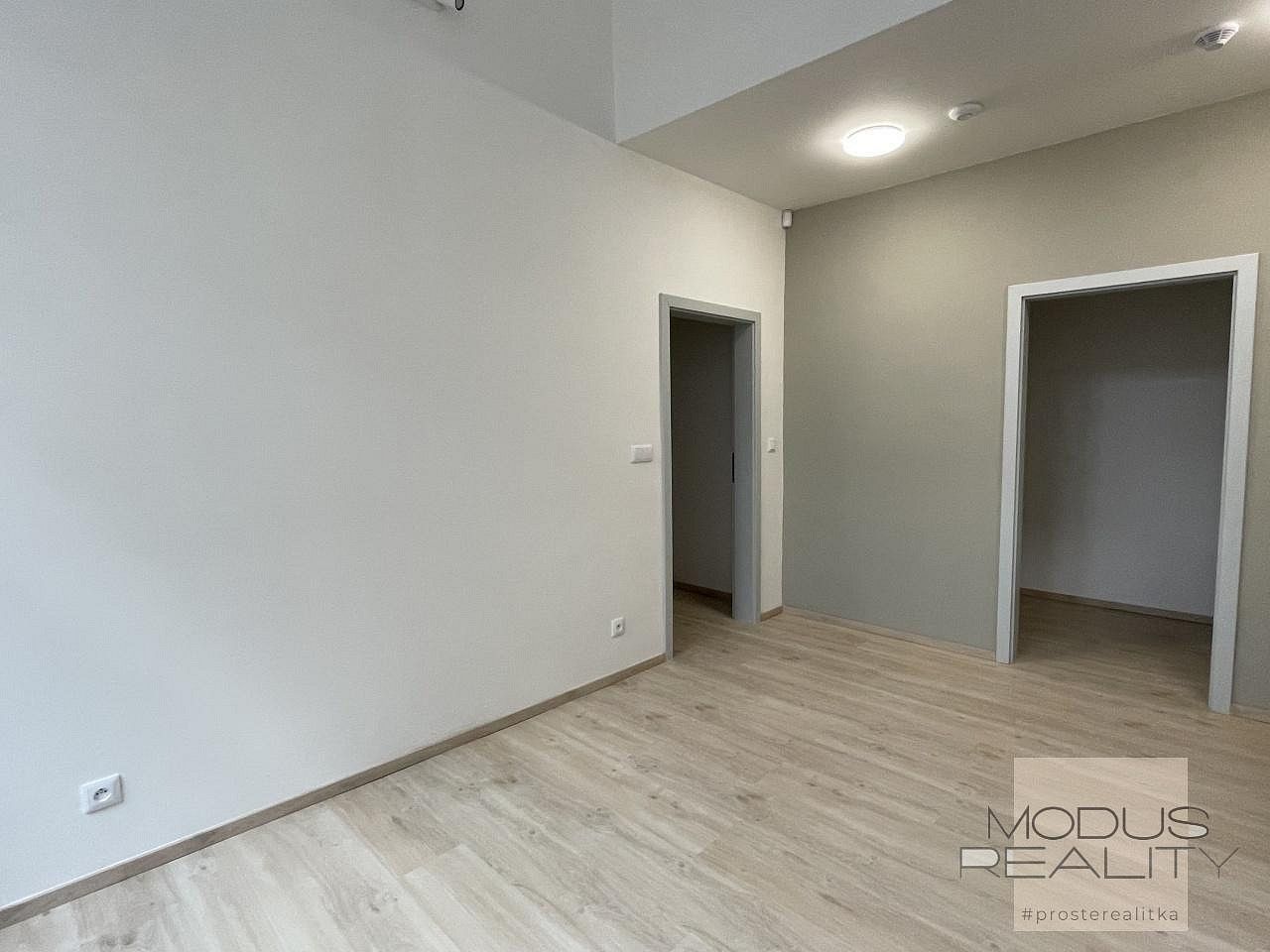 Kancelář · 32 m² · Praha - Žižkov, okres Praha 3, Hlavní město Praha - 3