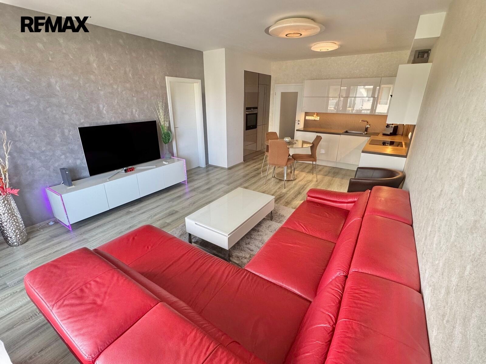 2+kk, Modrého 996, Praha Vysočany, 62 m² - 2