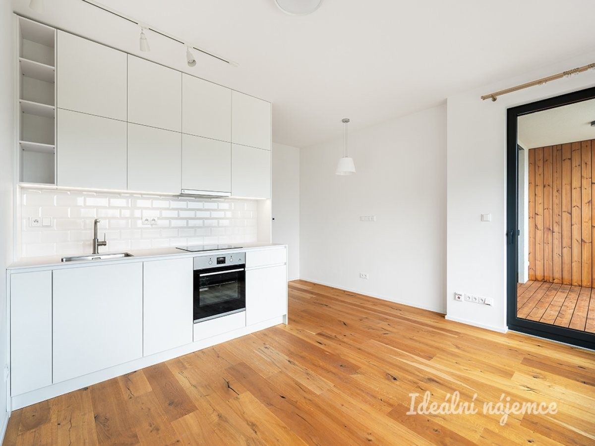 2+kk, Kurandové, Praha, 44 m²