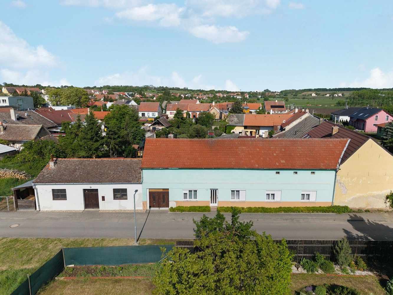 Rodinné domy, Smetanova, Drnholec, okres Břeclav, 188 m² - 1