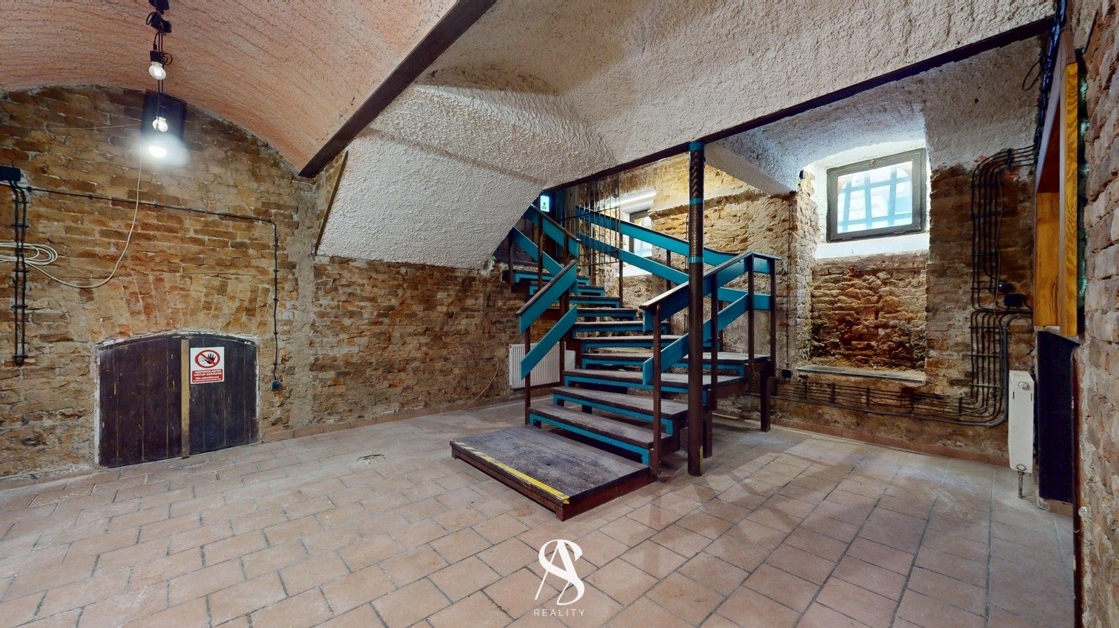 Restaurace · 188 m² · Komenského 864, Olomouc - 4