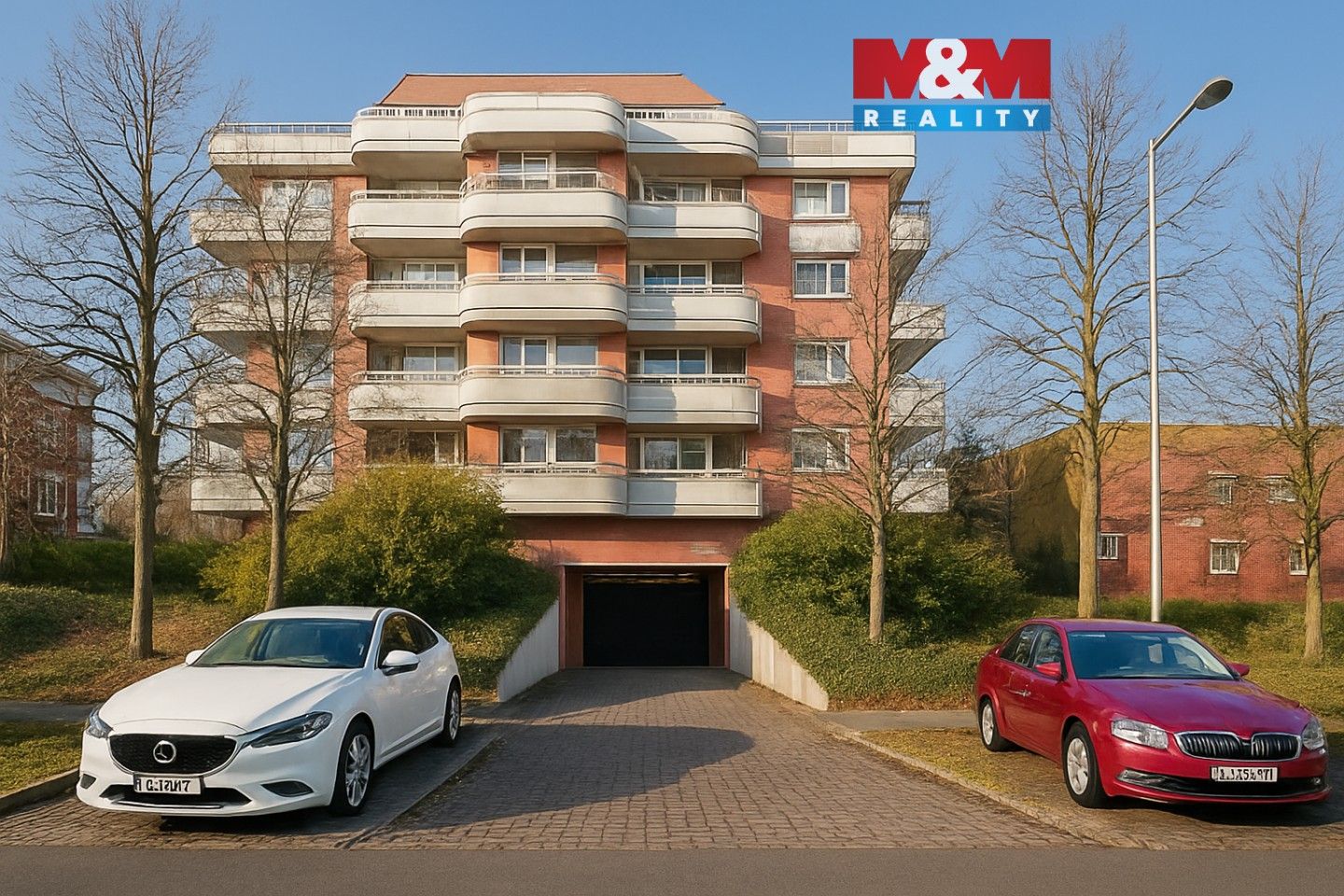 Ostatní, U kříže, Praha, 14 m²