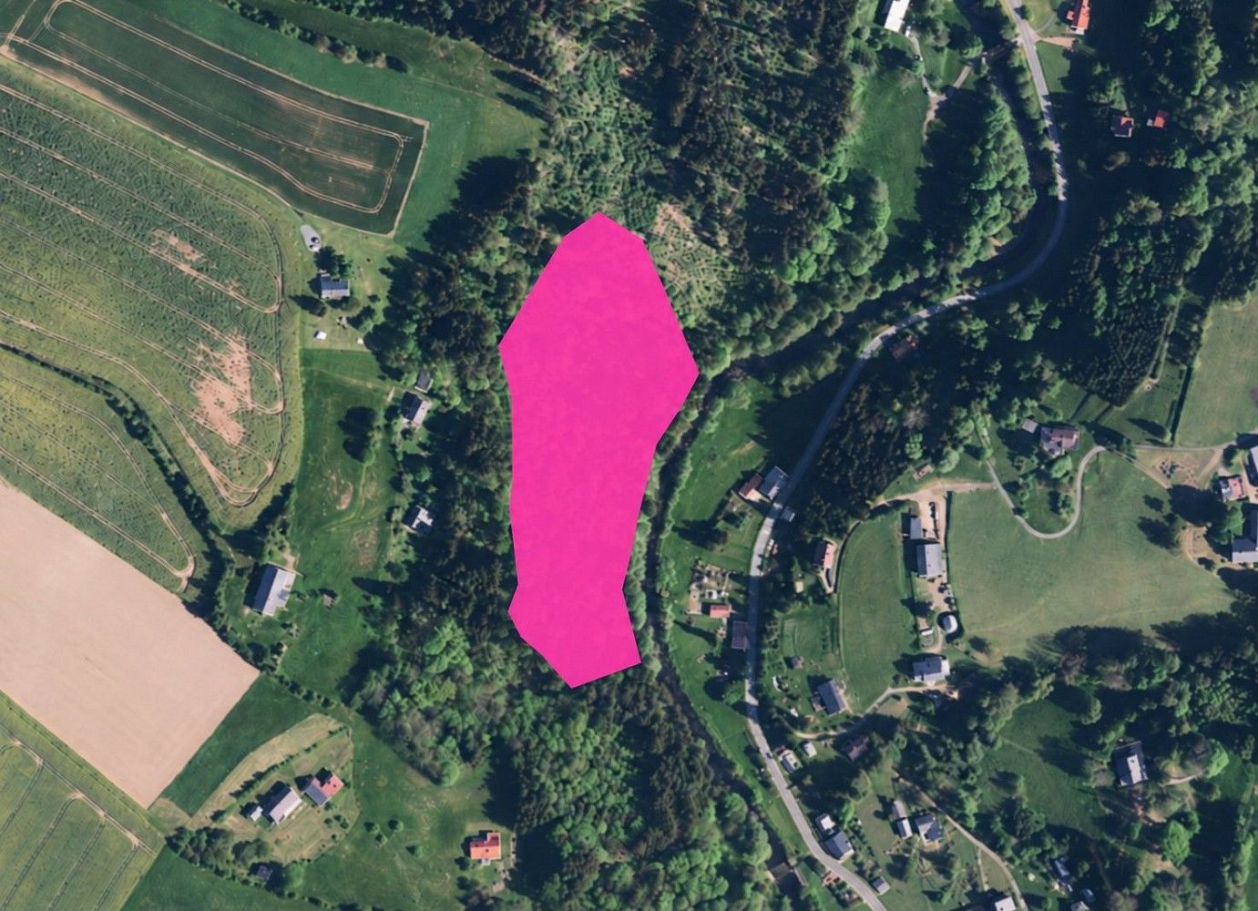 Les, 19 893 m²