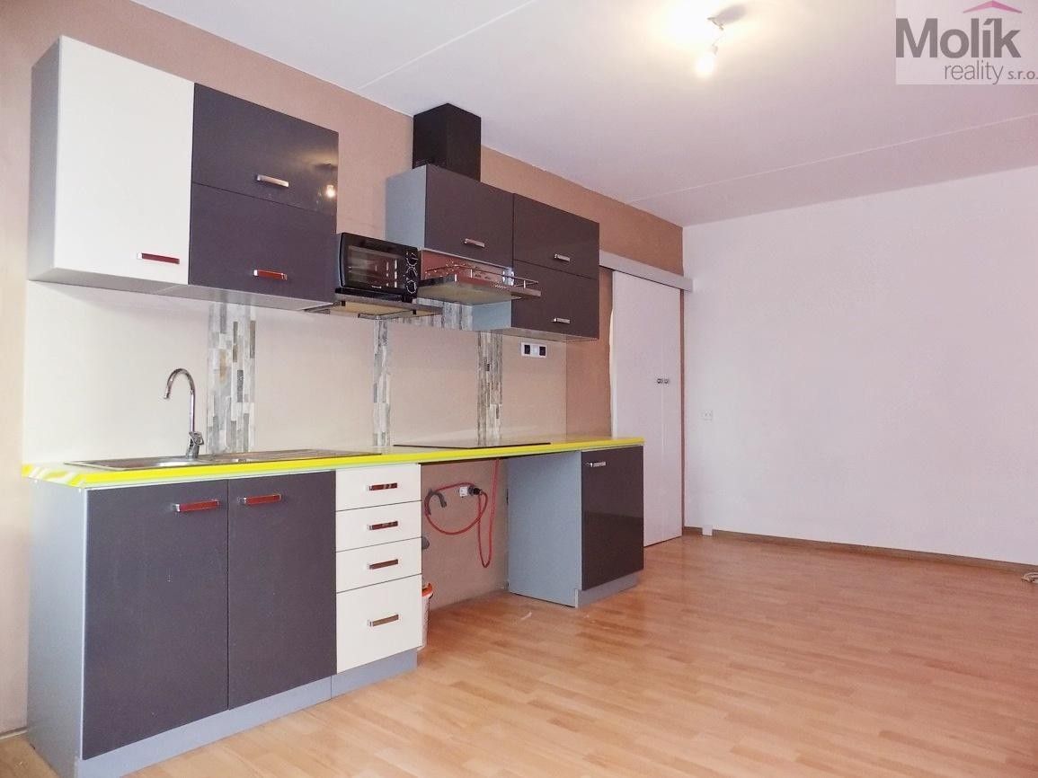 Pronájem byt 1+1 - Fügnerova, Bílina, 34 m²