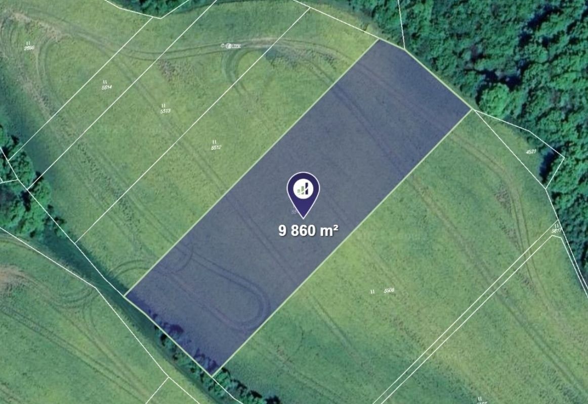 Louky, Senorady, 9 860 m²