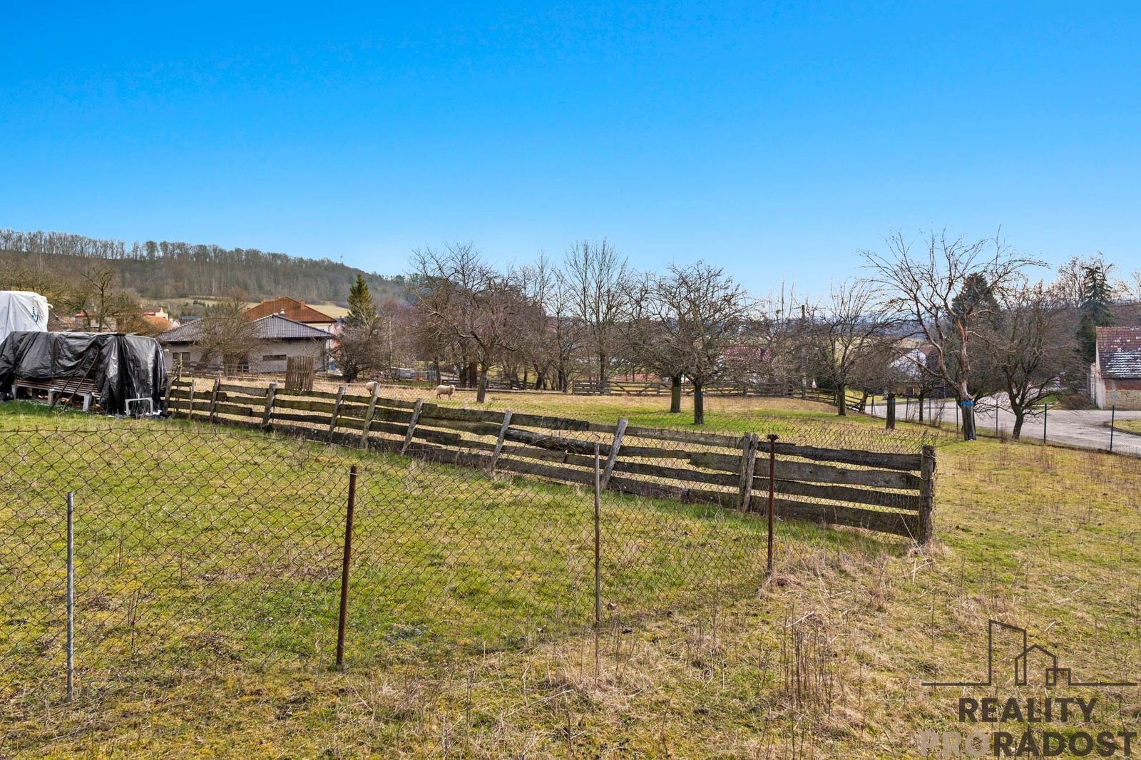 Pozemek pro bydlení · 1 585 m² · Střemošice - 4