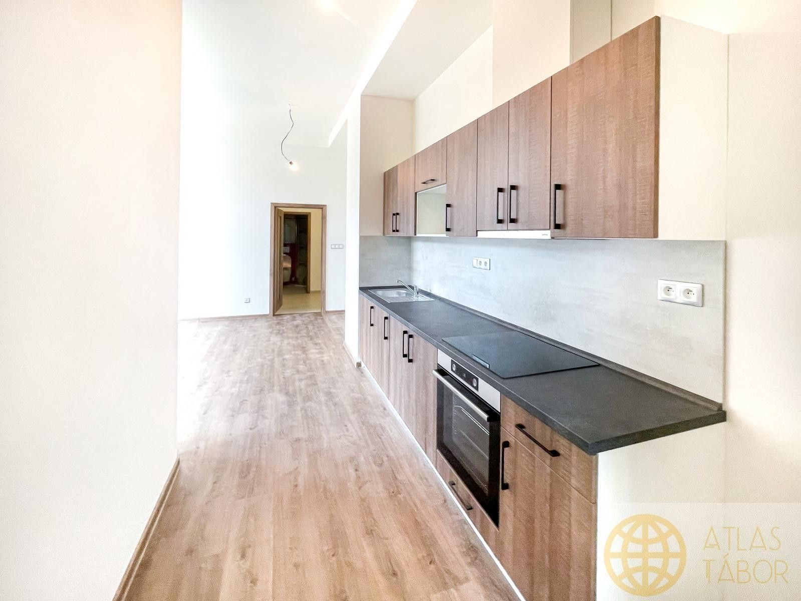 3+kk, Kpt. Jaroše, Tábor, 60 m² - 1