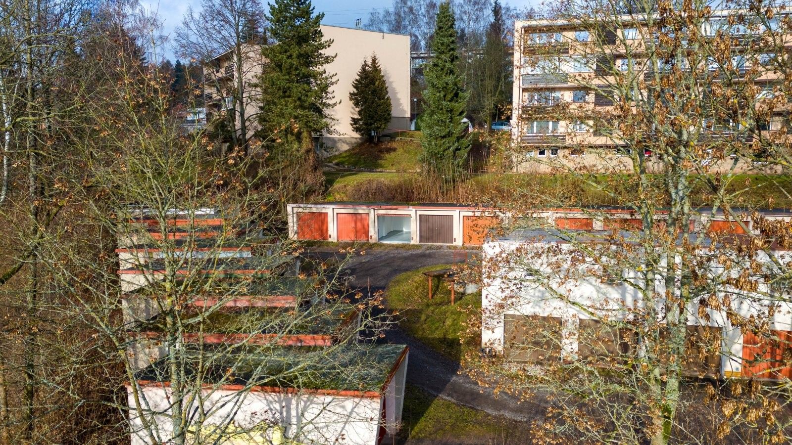 Garáže, Kpt. Jaroše, Trutnov, 19 m²