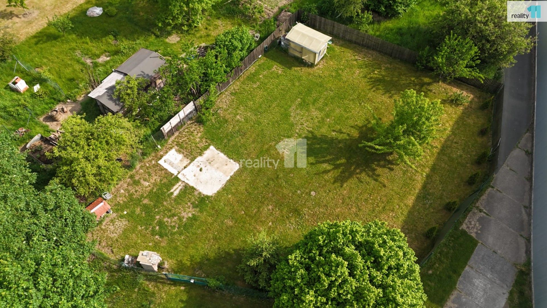 Zahrada · 573 m² · Krásná - 4