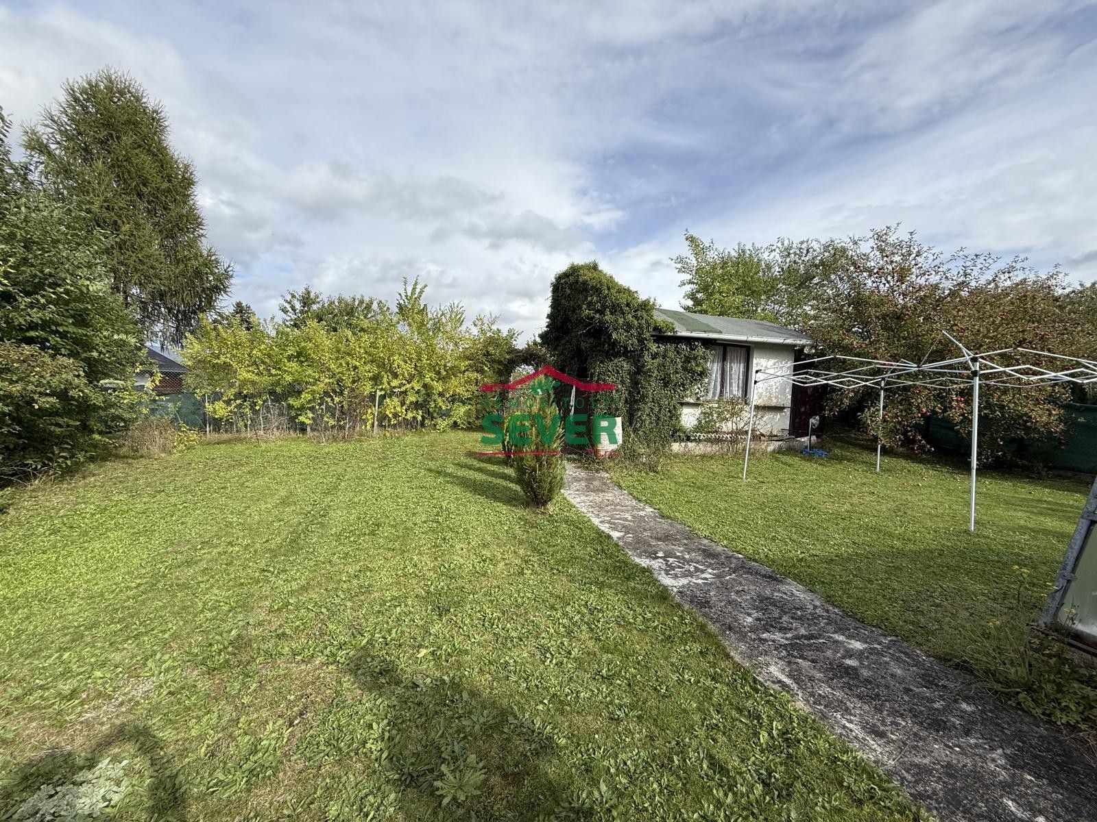 Zahrady, Řetenice, Teplice, 306 m²