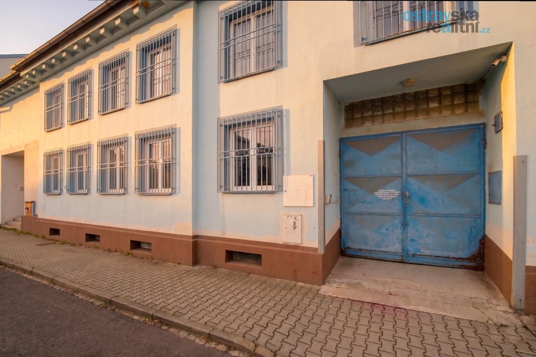 Kancelář, 350 m²