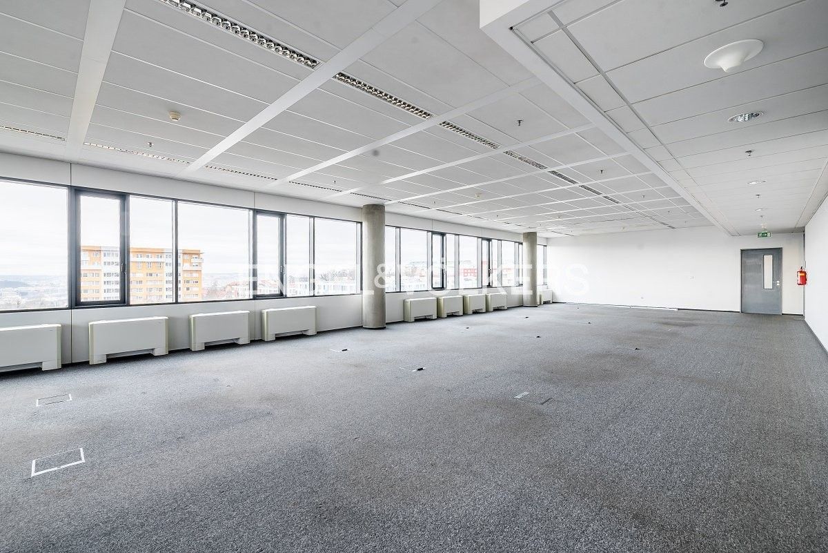 Pronájem kancelář - Prosecká, Praha, 1 m²