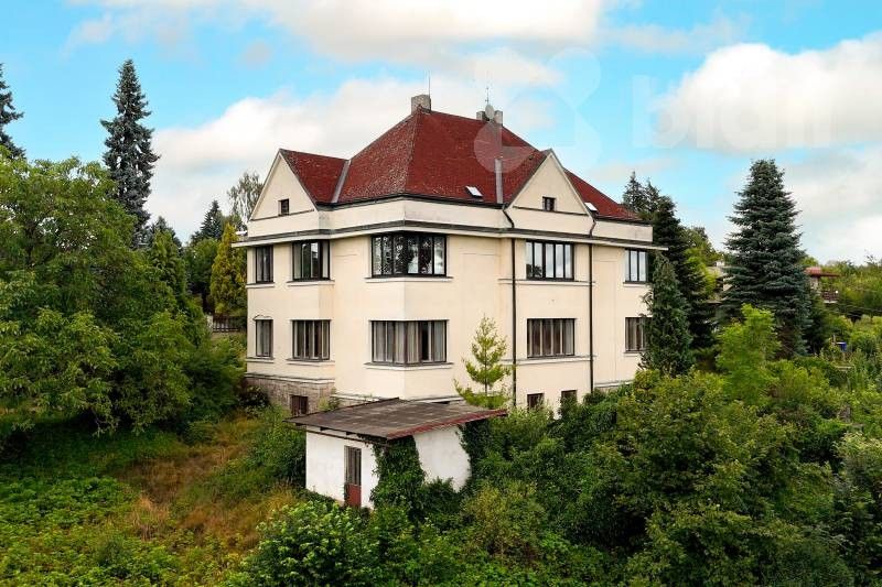 Rodinné domy, Chrby 811, Červený Kostelec, 482 m² - 1