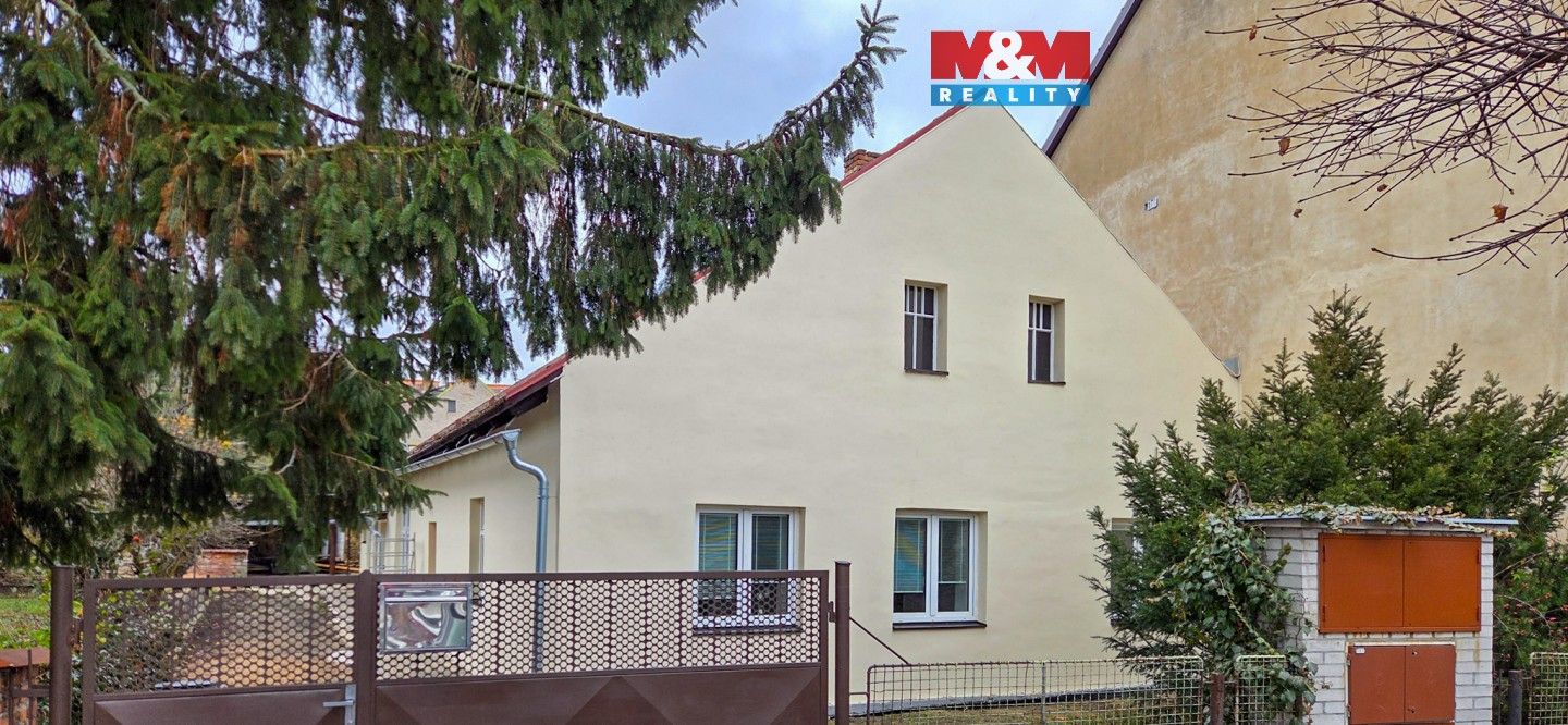 2+kk, Masarykovo náměstí, Heřmanův Městec, 48 m²