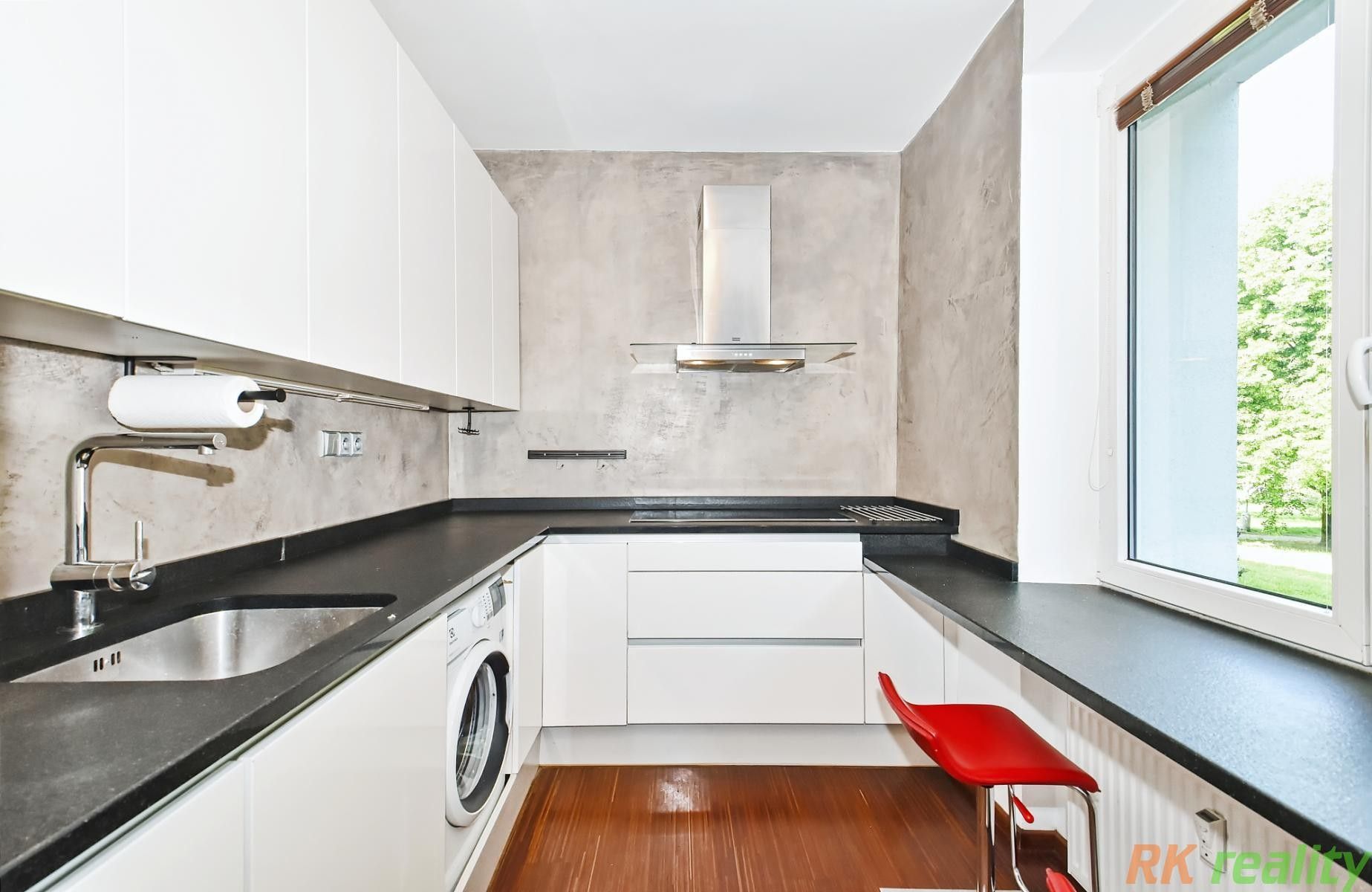 2+kk, Choceradská, Praha, 73 m²