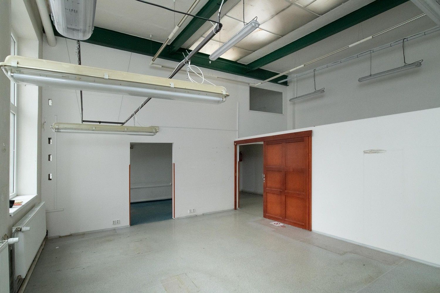 Pronájem obchodní prostory - Praha - Bubeneč, okres Praha 6, Hlavní město Praha, 222 m² - 5