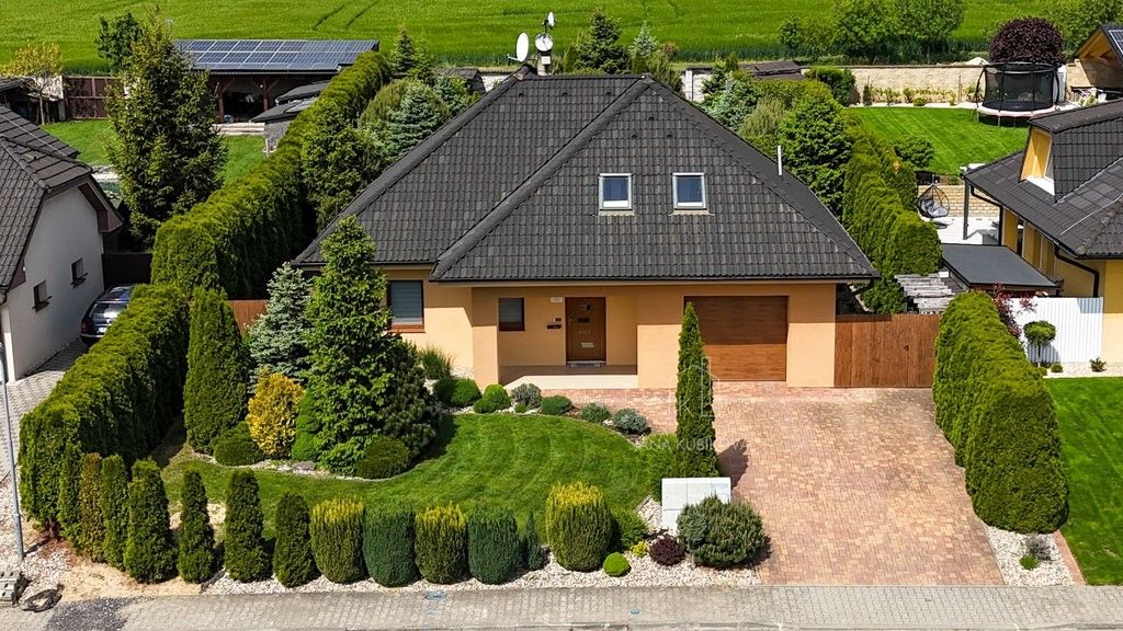 Rodinné domy, Těmice, 252 m²