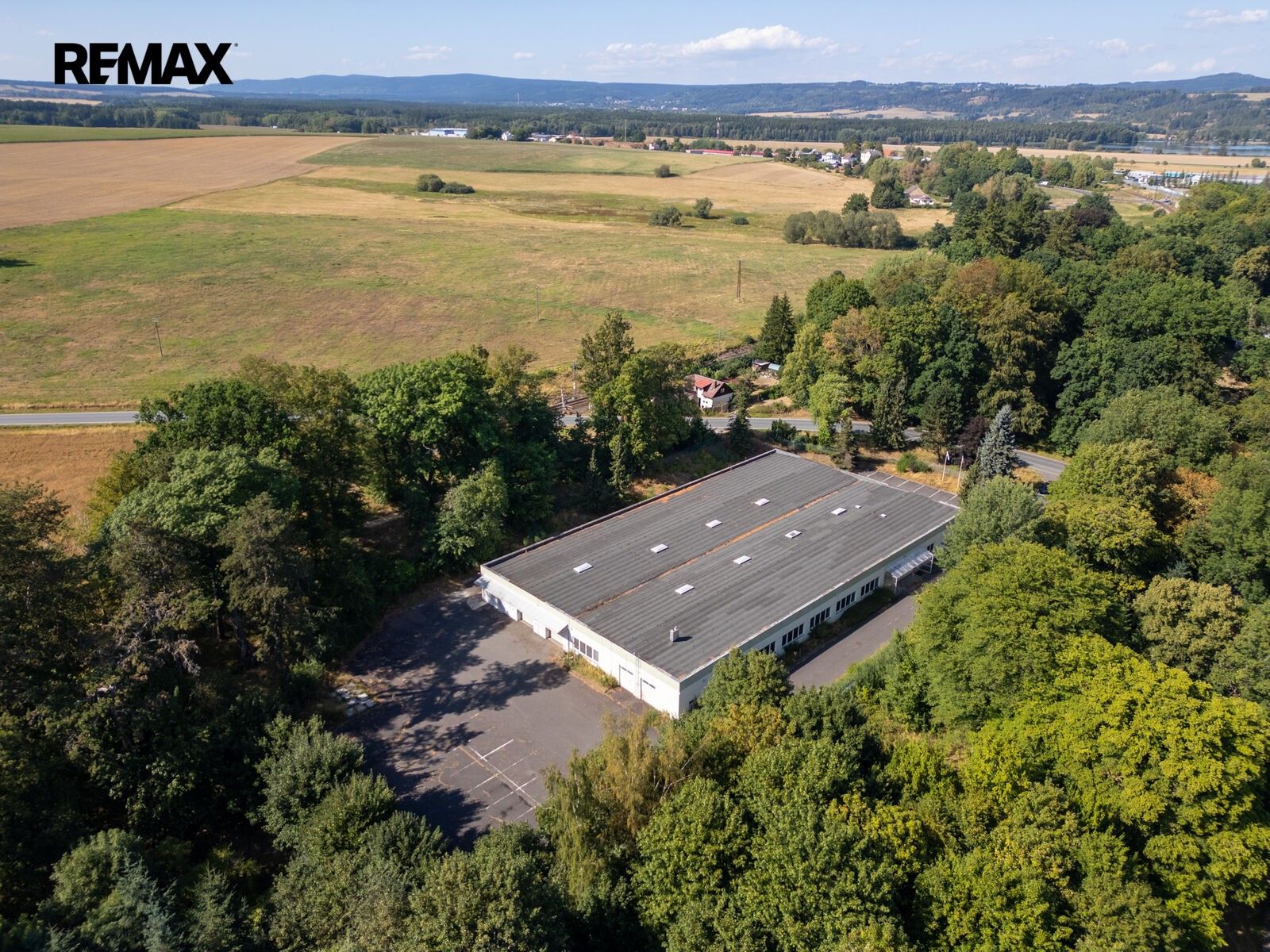 Sklady, Kyjovská 570, Chodová Planá, 7 000 m² - 2