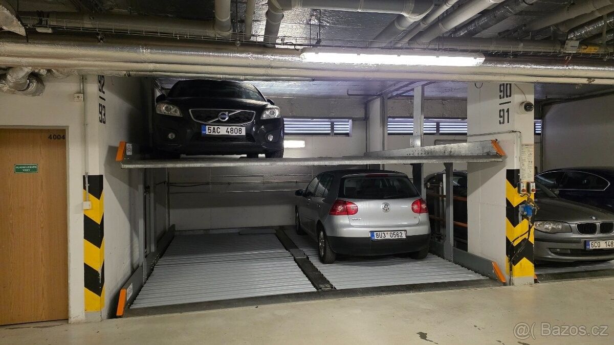 Garáže, Praha, 170 00