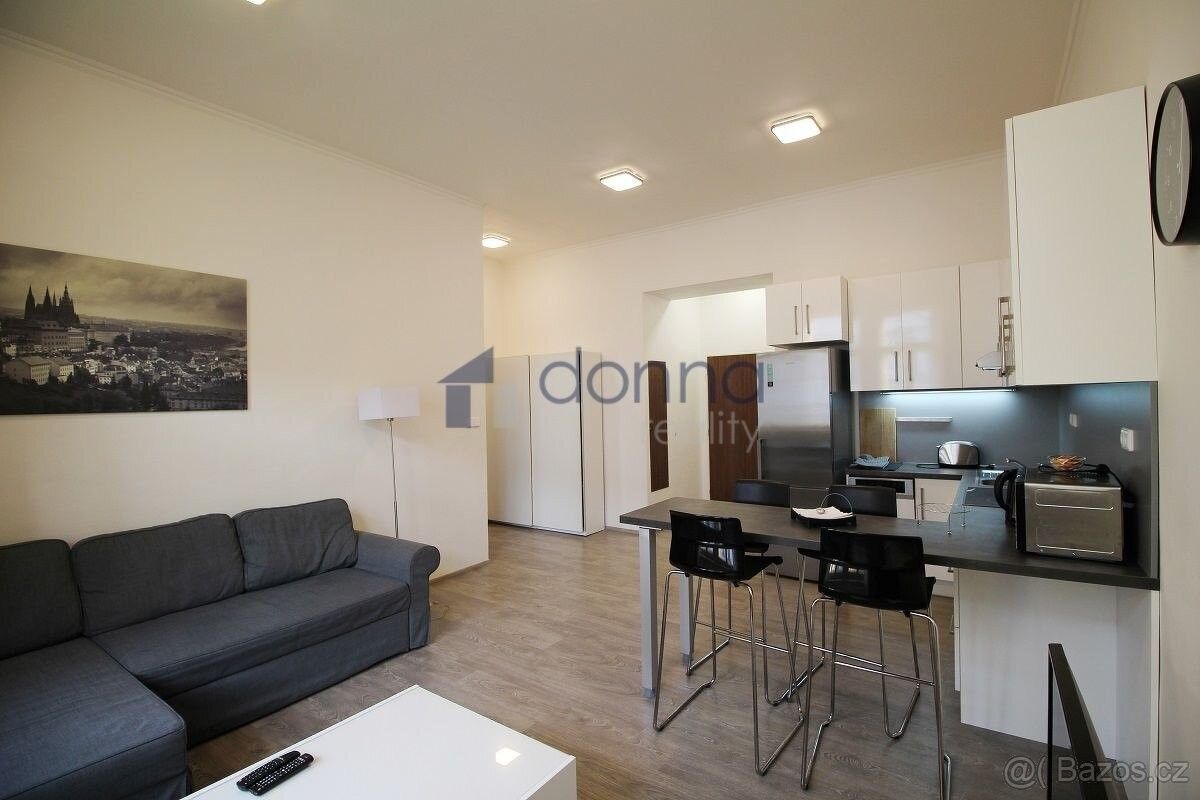 Pronájem byt - Praha, 130 00