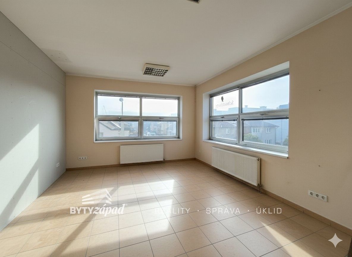 Pronájem komerční - Masarykova, Plzeň, 22 m²