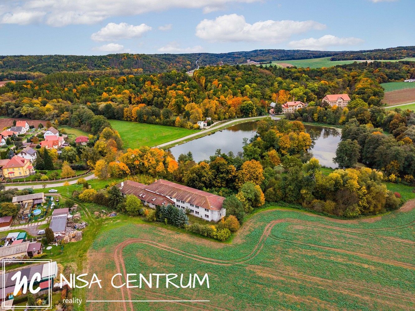 Ubytovací zařízení · 2 019 m² · Petrohrad, okres Louny - 3