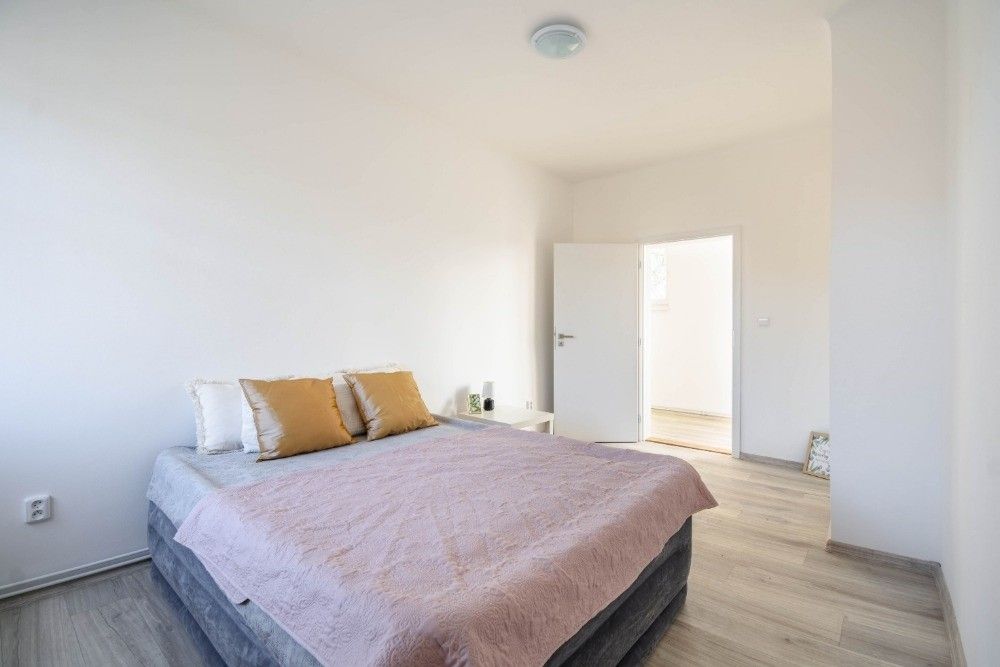 Byty, Jílové u Prahy, 254 01