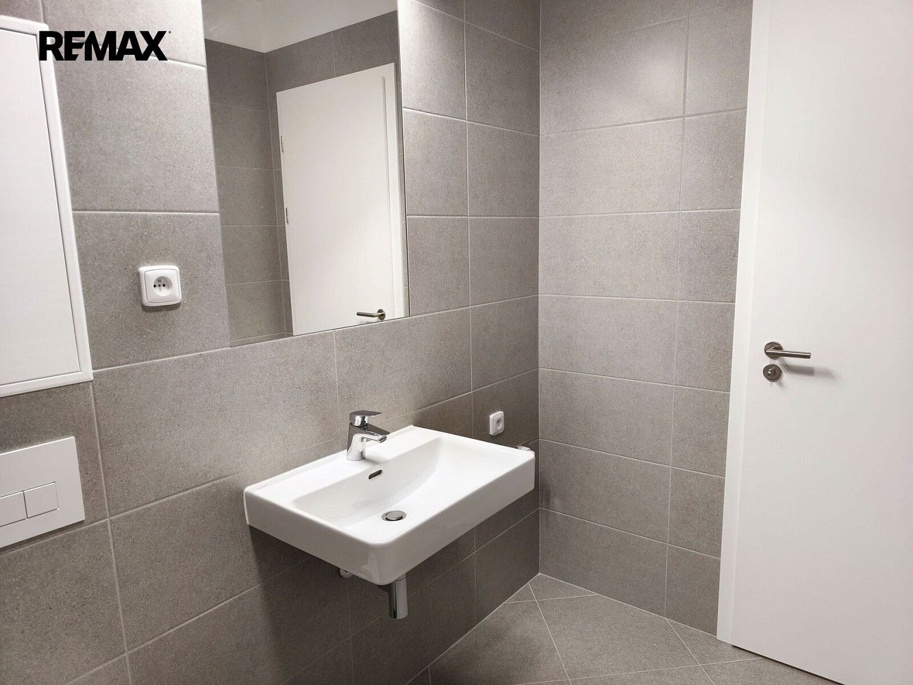 Pronájem byt 2+kk - Praha - Vysočany, okres Praha 9, Hlavní město Praha, 50 m² - 5