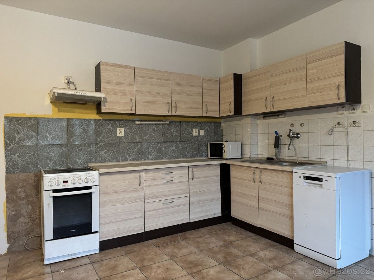 Prodej rodinný dům - Zabrušany, 417 71