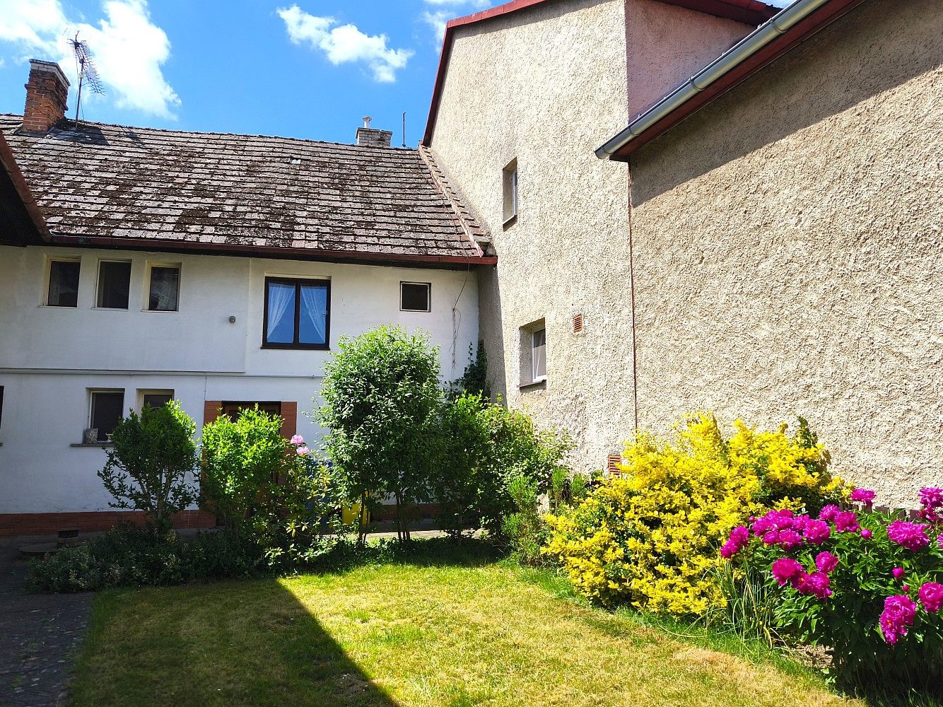 Rodinné domy, Racková, okres Zlín, 300 m² - 1