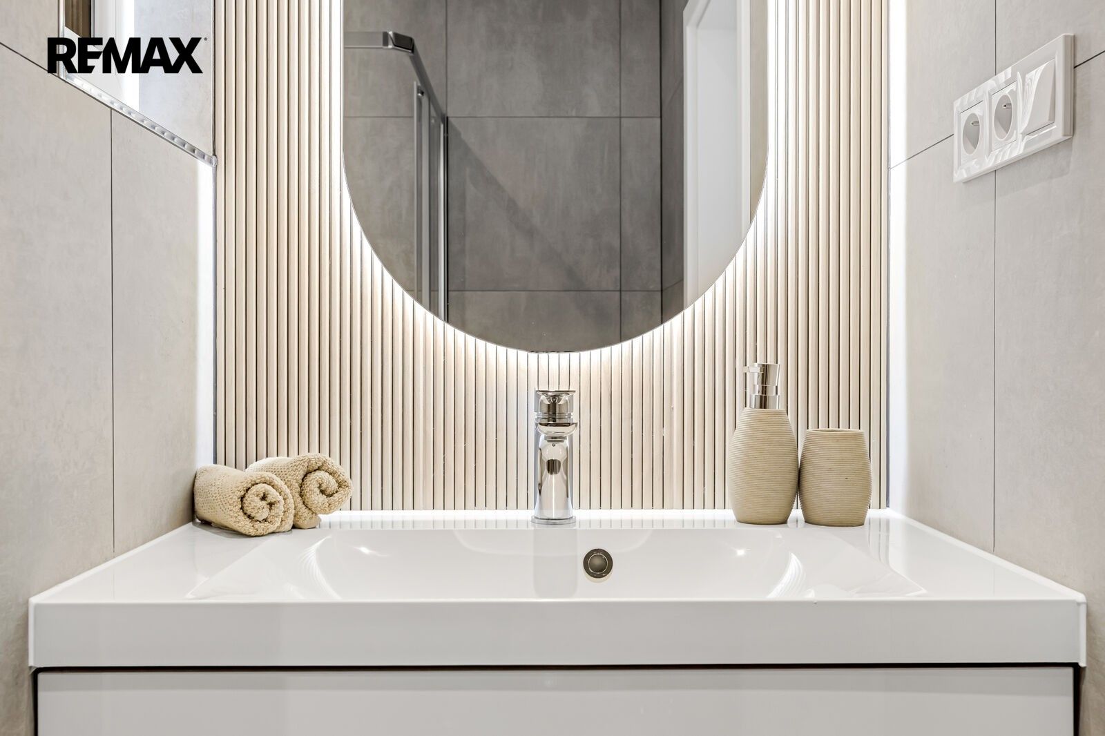 2+kk, V Horní Stromce 2323, Praha Vinohrady, 48 m² - 2