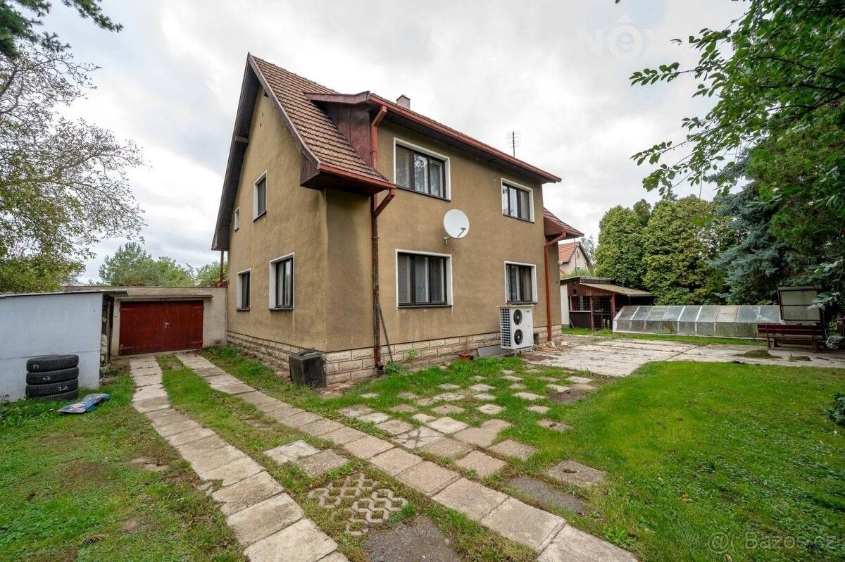 Rodinné domy, Lužec nad Vltavou, 277 06