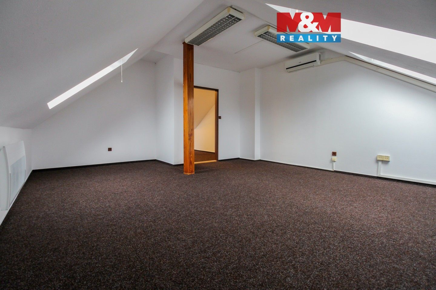 Kanceláře, nám. Svobody, Jeseník, 27 m² - 1