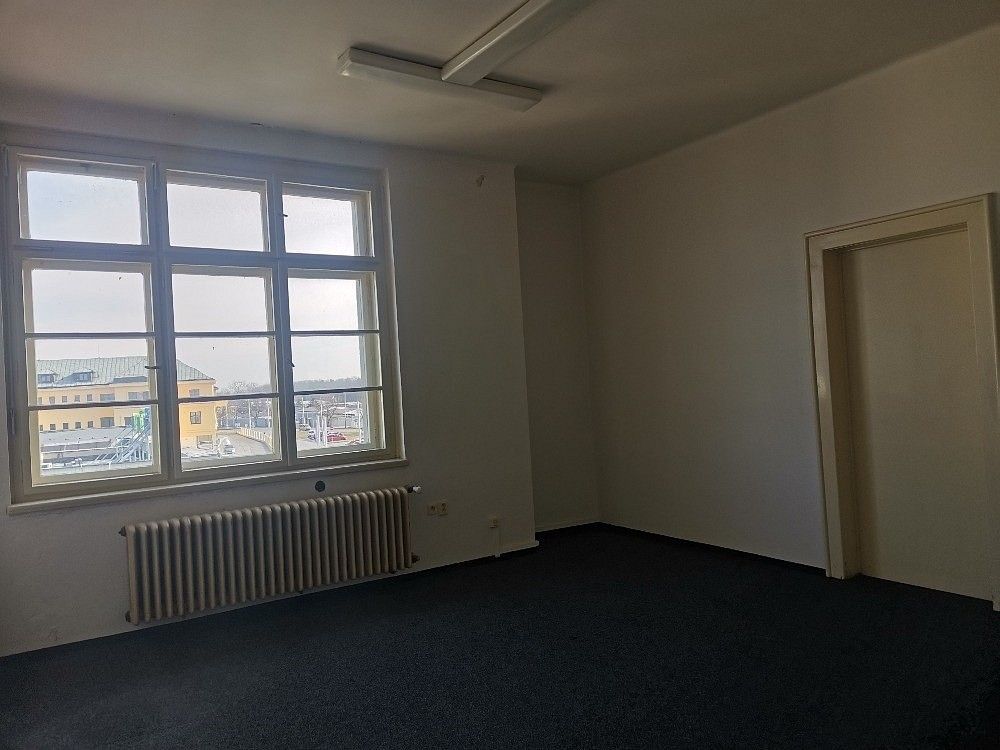 Kanceláře, Pardubice - Semtín, Pardubický kraj, 27 m² - 2
