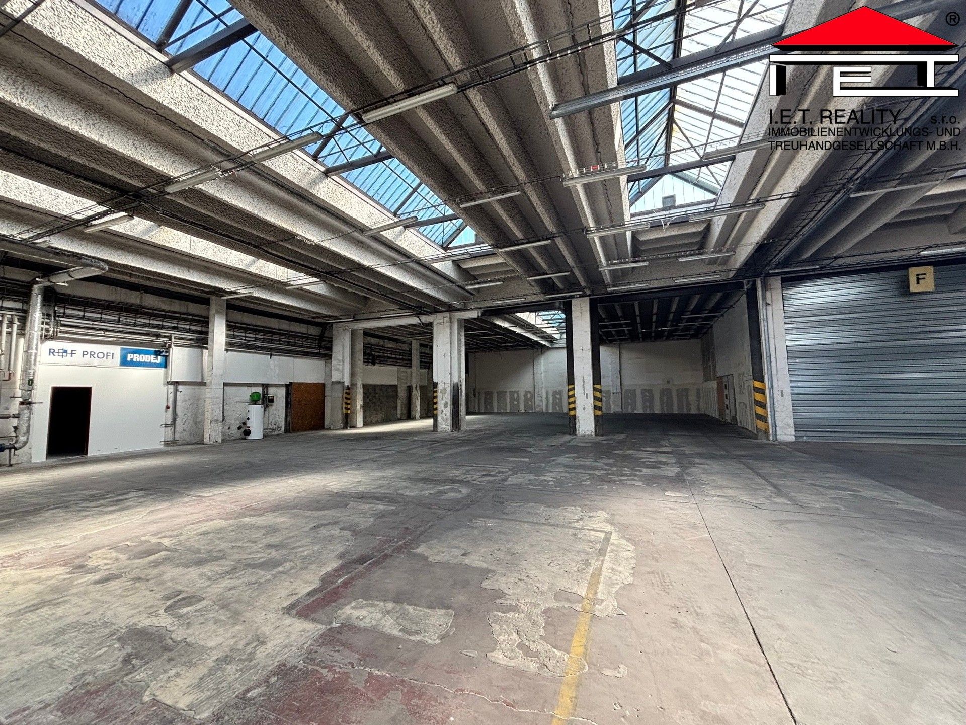Sklady, Slovenská, Ostrava, 992 m² - 2