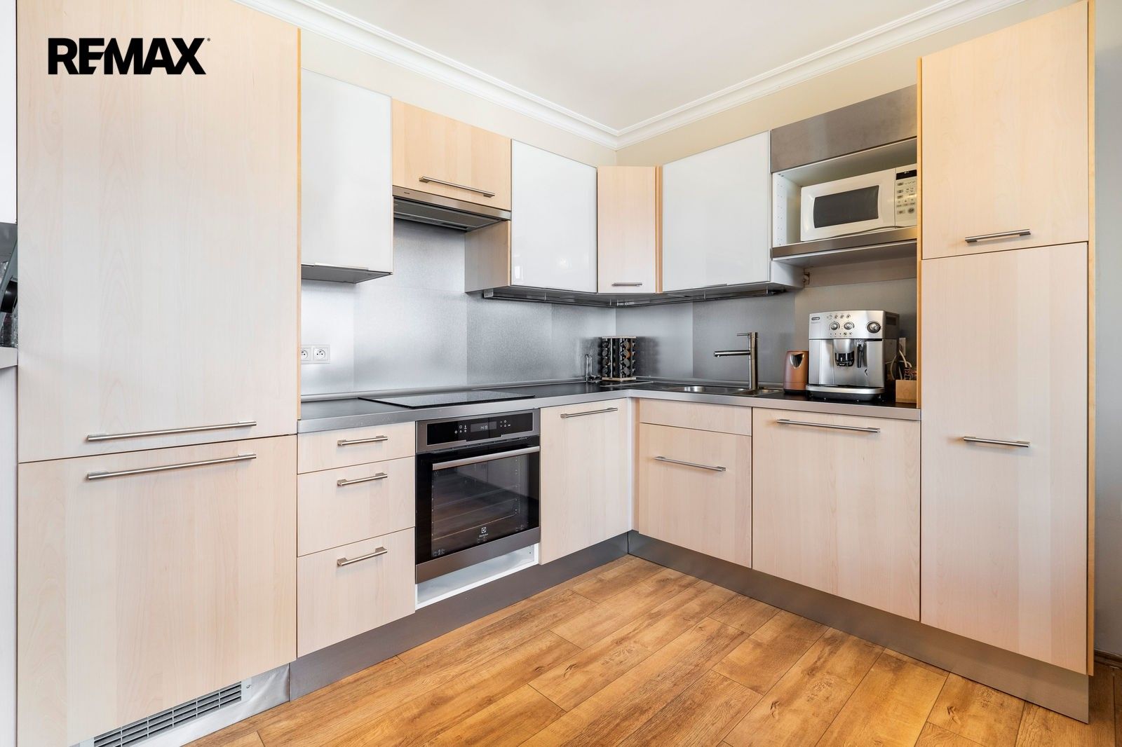 Prodej byt 3+kk - Moskevská 975, Karlovy Vary, 75 m² - 5