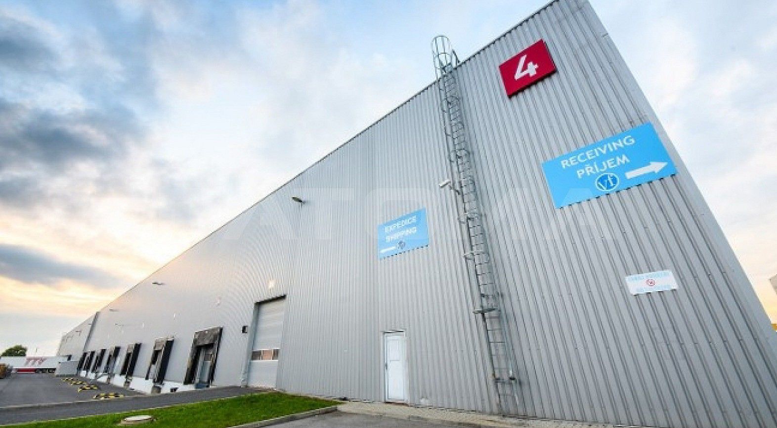 Sklad · 7 608 m² · Parkerova, Klecany - Zdibsko, okres Praha-východ - 4