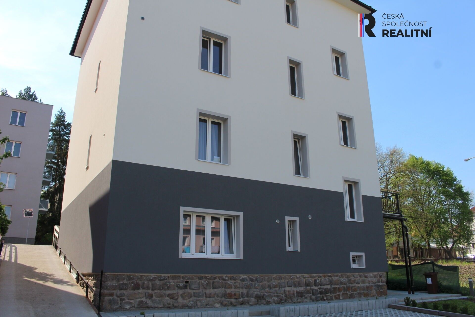 Pronájem byt 1+kk - Lidická, Karlovy Vary, 34 m²