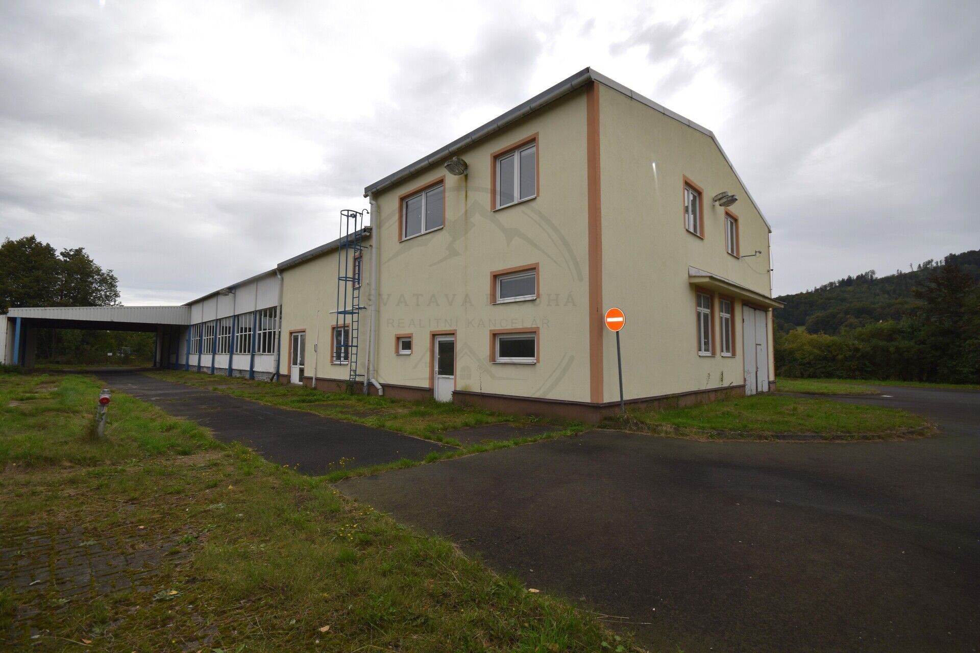 Pronájem výrobní prostory - Polská, Česká Ves, 4 m²