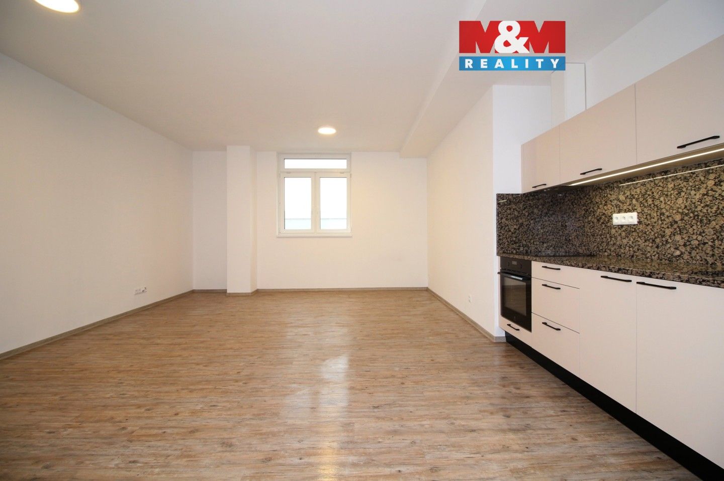 1+kk, 17. listopadu, Týniště nad Orlicí, 45 m²