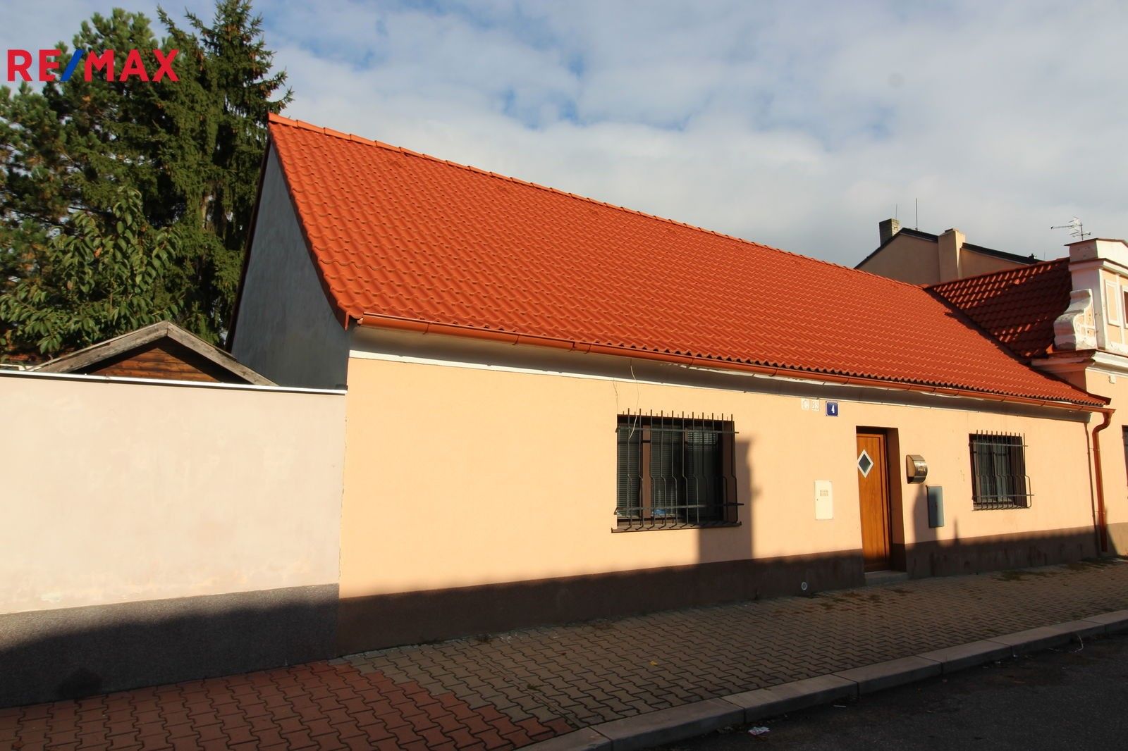 Sklady, Salačova 85, Praha, 110 m²