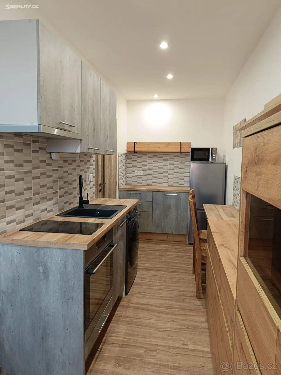 Pronájem byt - Jablonec nad Nisou, 466 01