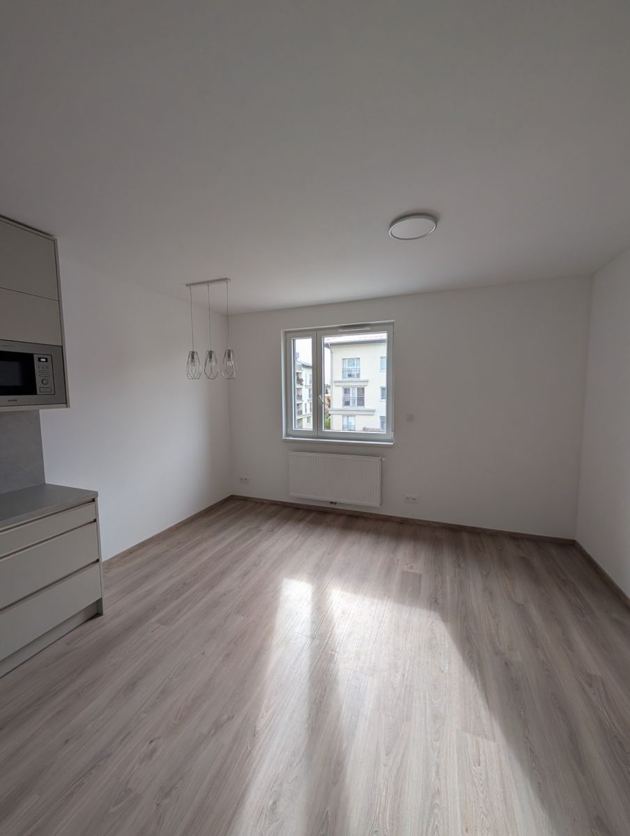 Pronájem byt 2+kk - U Sportovní školy, Pardubice - Ohrazenice, Pardubický kraj, 52 m² - 5