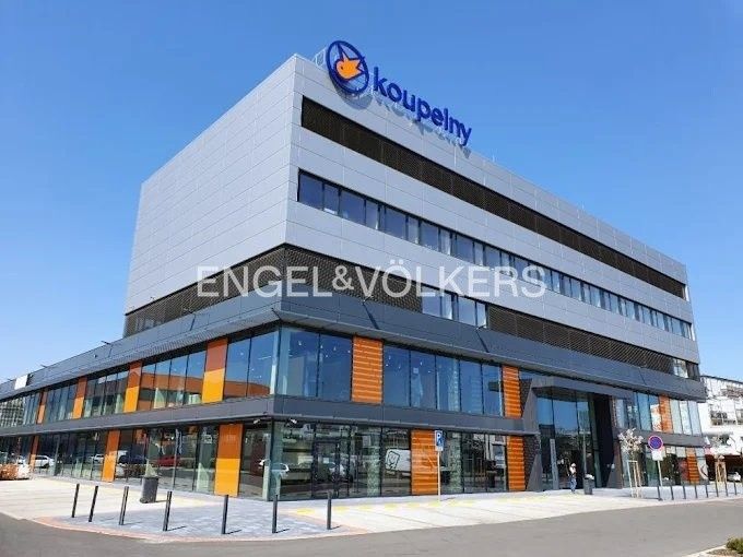 Kanceláře, Poděbradská, Praha, 200 m²