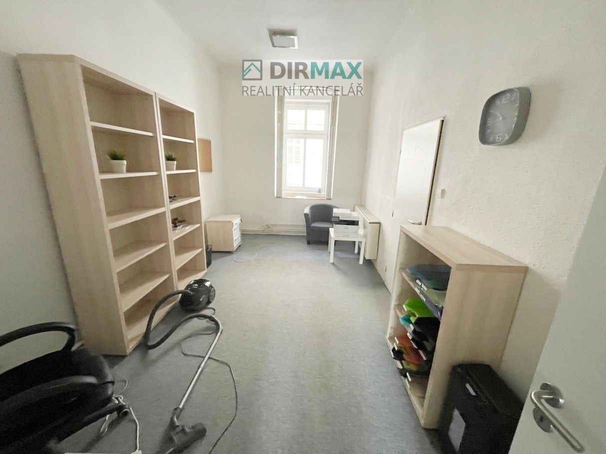 Pronájem kancelář - Purkyňova, Plzeň, 58 m²