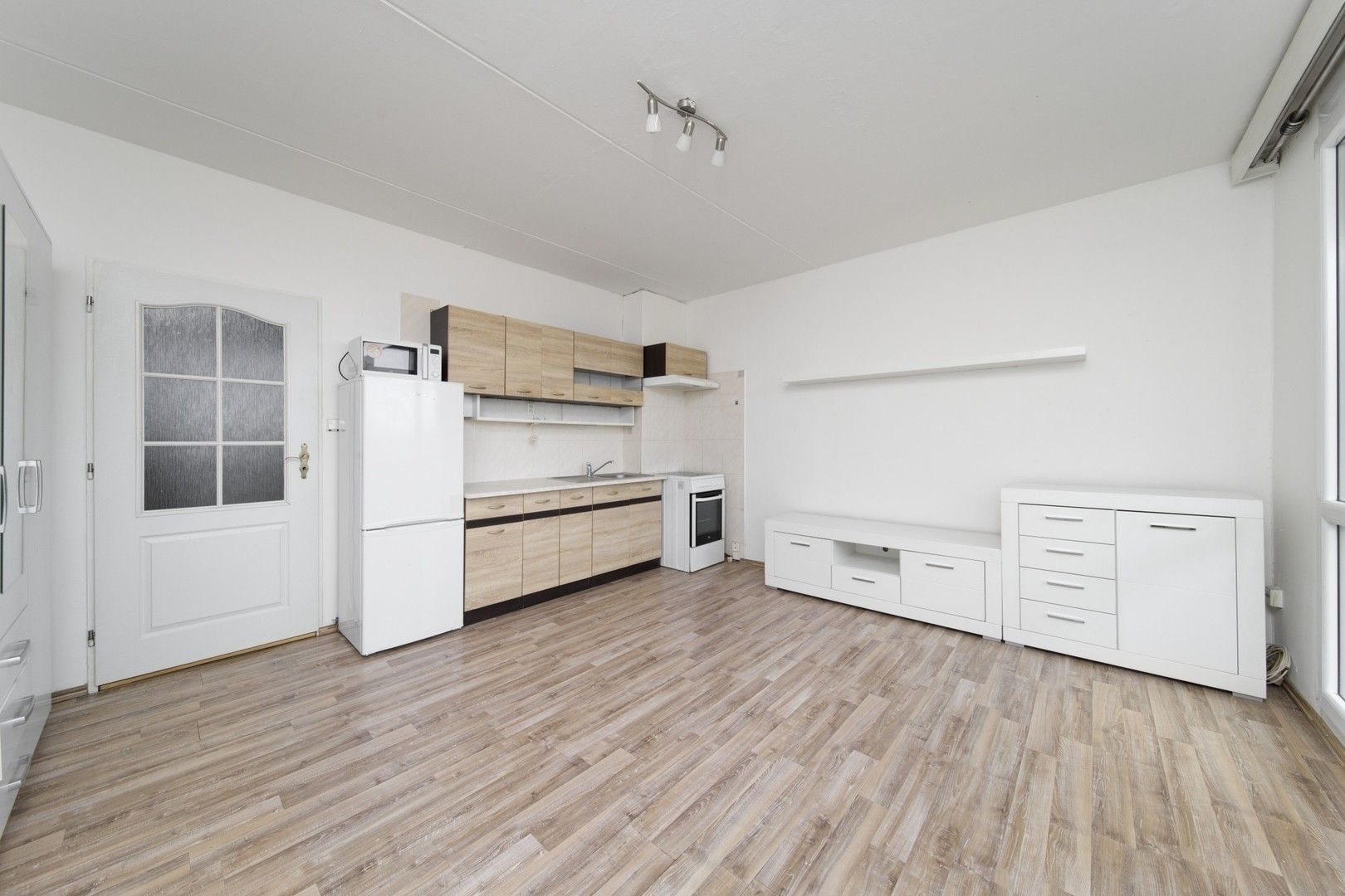 Pronájem byt 1+kk - Nýřanská, Plzeň, 35 m²